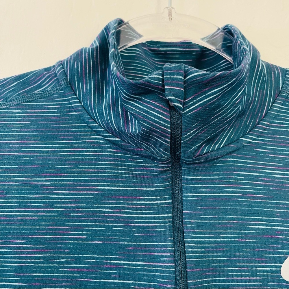 Women’s Nike Teal/ Blue Quarter-Zip Pullover - Picture 5 of 8